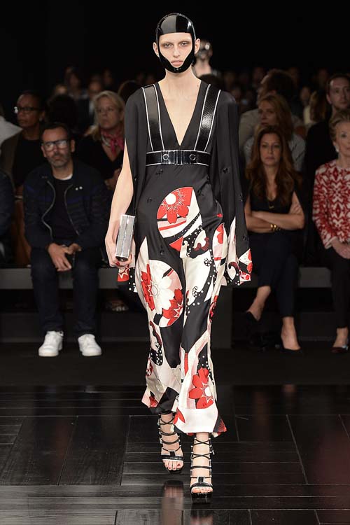 Alexander McQueen - Runway RTW - Spring 2015 - Paris Fashion Week