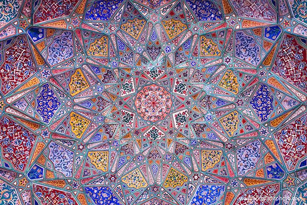 islam-mimarisi-buyuleyici-cami-tavanlari-artmanik-16