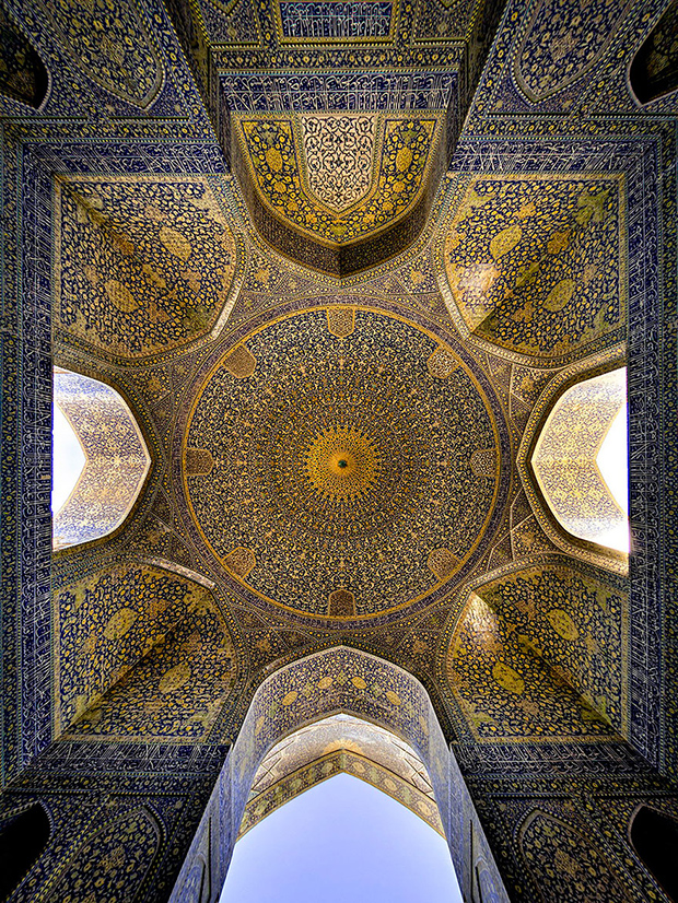 islam-mimarisi-buyuleyici-cami-tavanlari-artmanik-7