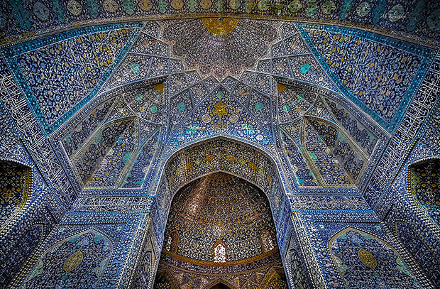 islam-mimarisi-buyuleyici-cami-tavanlari-artmanik-9