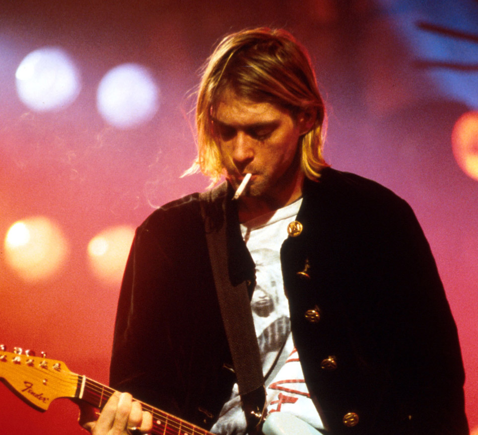 Nirvana territorial. Kurt Cobain 1992. Рокер Курт Кобейн. Курт гитарист. Happy Birthday Kurt Cobain.